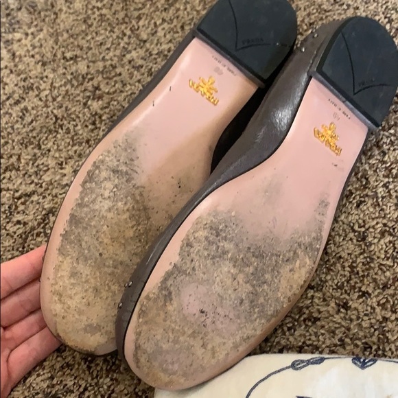 Prada - Picture 3 of 3